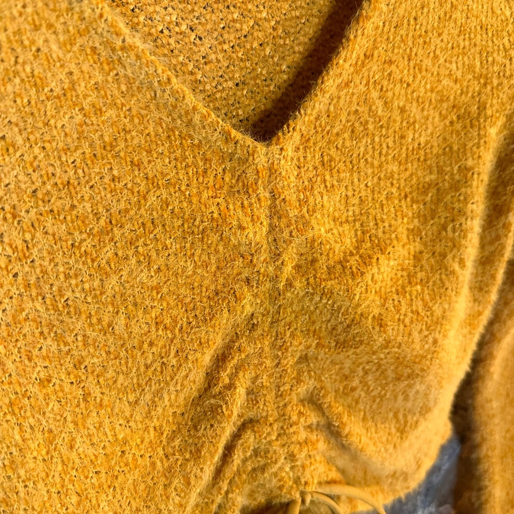Women’s small yellow sweater by Altar’d. 💛 - Picture 7 of 12